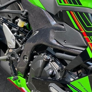 DeltaBox Cover Carbon Kevlar Frame ZX25R ZX25RR ZX4RR | Indo4ward