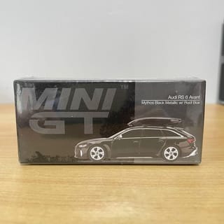 MINI GT NO. 257 AUDI RS 6 AVANT MYTHOS BLACK METALLIC W/ ROOF BOX