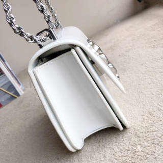preview image 3