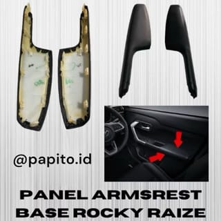 【お取り置き】のお品になりました(⁠◍⁠•⁠ᴗ⁠•⁠◍⁠)⁠✧⁠*⁠。 armrest door trim ROCKY RAIZE ORIGINAL TOYOTA - Right