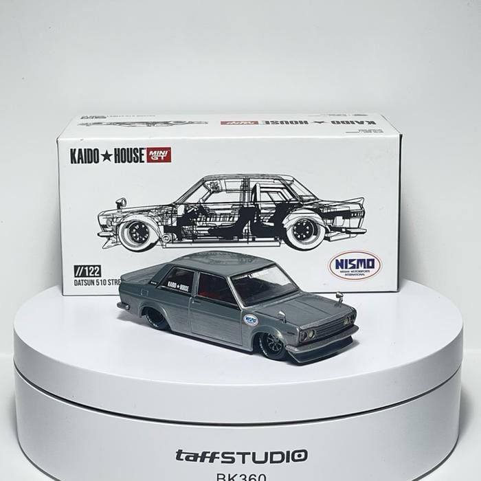 Kaido House Mini GT 122 Datsun 510 Street Nismo V2 White Chase