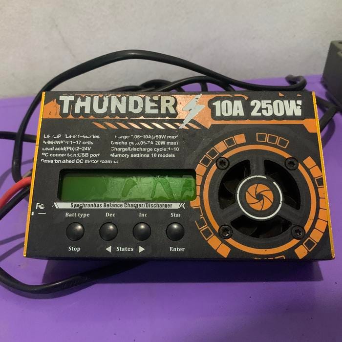 Hota Thunder 10A 250W balance charger complete with Sky Rc