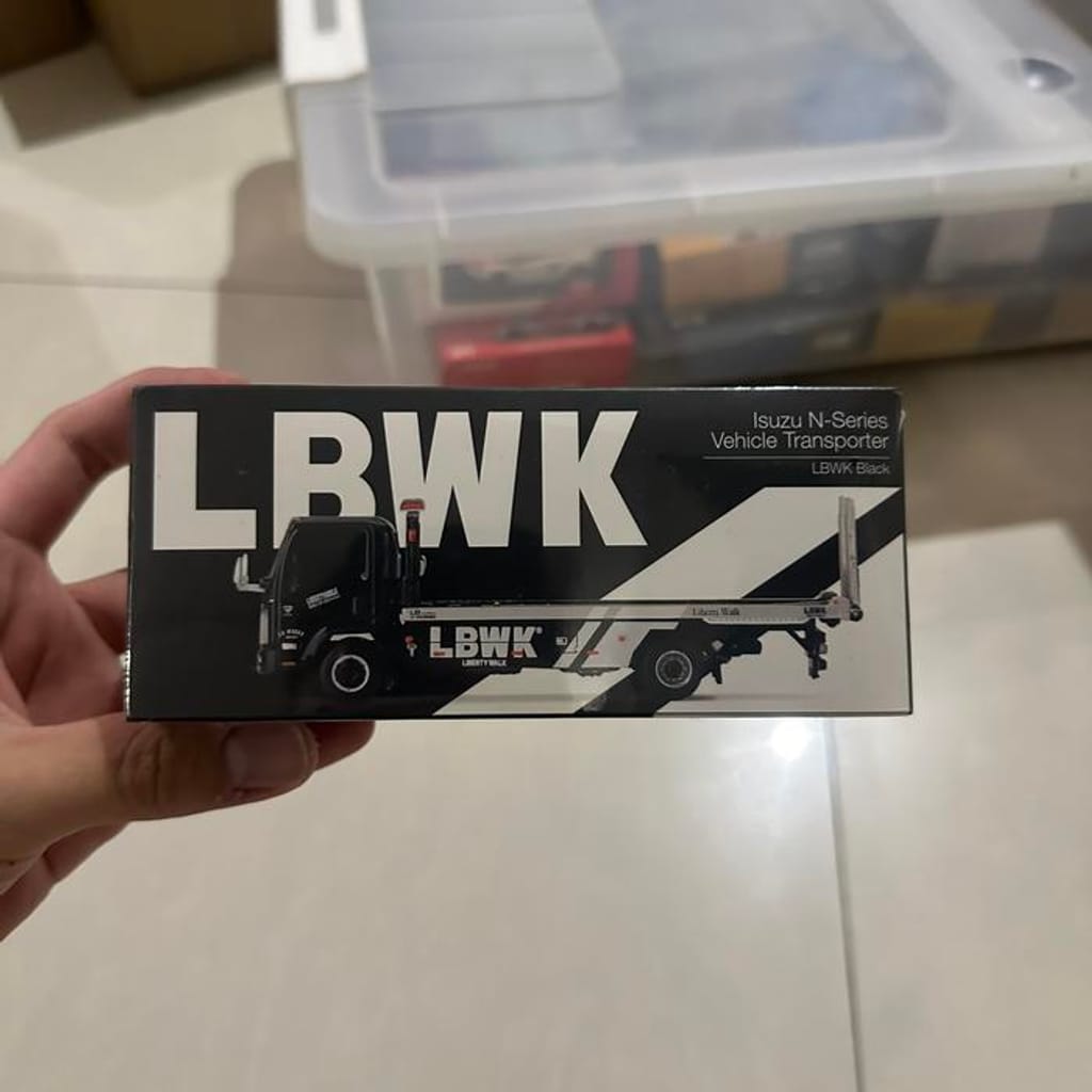 Mini GT 292 Isuzu N Series Vehicle Transporter Towing LBWK Box