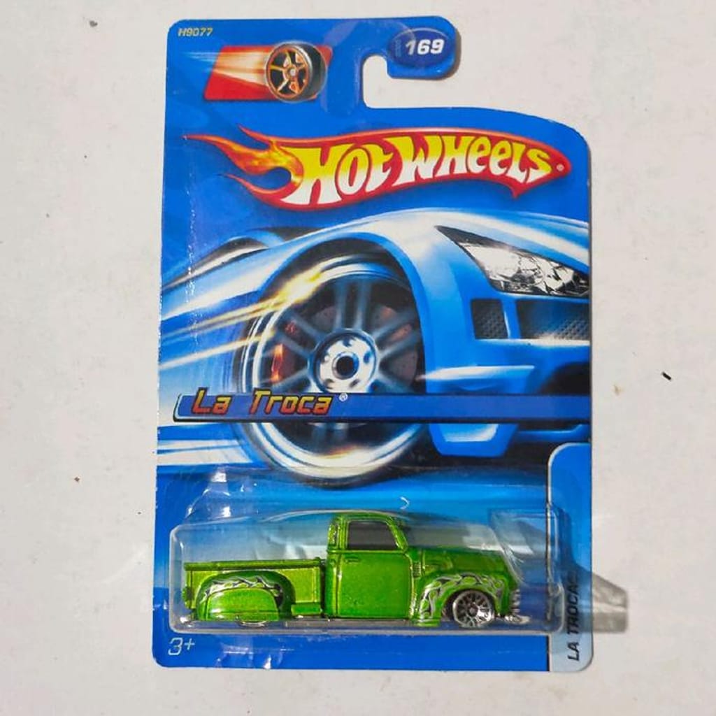 Hotwheels Hot Wheels La Troca green 2005 blue card truck rare