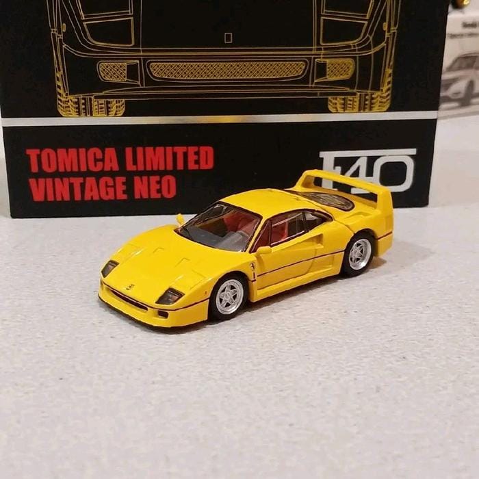 TLV TLVN Tomica Limited Vintage Neo Ferrari F40 Yellow Japan